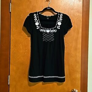 Embroidered Black and White Tunic Top